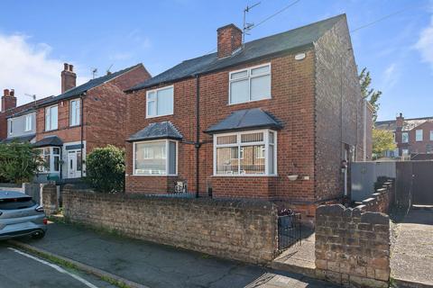 Bannerman Road, Nottingham, Nottinghamshire, NG6 9HX