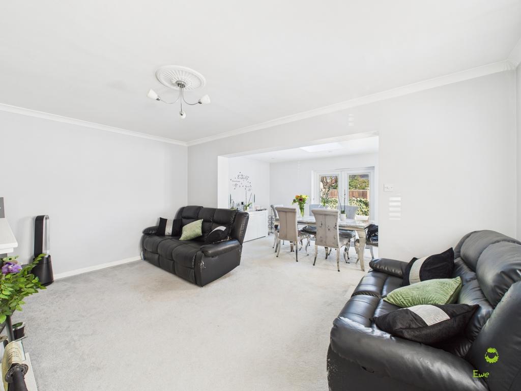 Presented by Robert at Ewe Move Bexleyheath and Dar