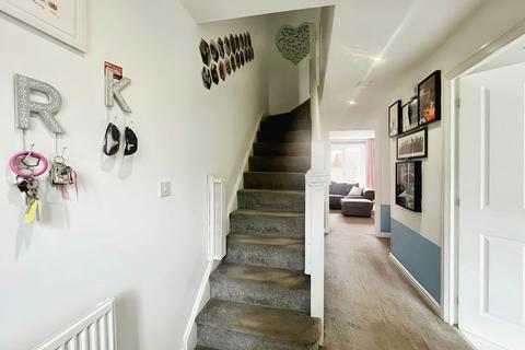 3 bedroom semi-detached house for sale, Valley Rise, Ryton NE40