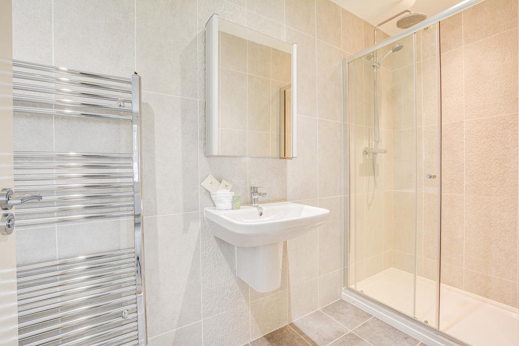 Ensuite