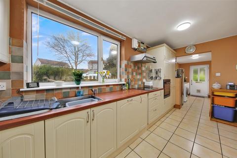 4 bedroom detached house for sale, 9 Gill Lane, Chesterfield S42