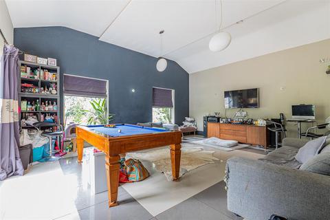 5 bedroom detached house for sale, Newport Road, Cardiff CF3
