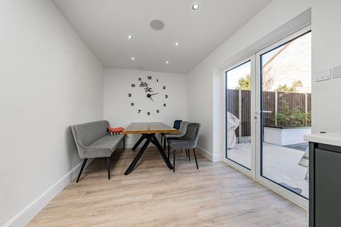 undefined, Blenheim Way, Isleworth, TW7