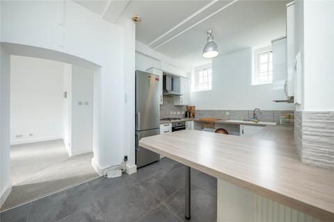 2 bedroom flat for sale, Queens House, Fennel Close, Maidstone, ME16