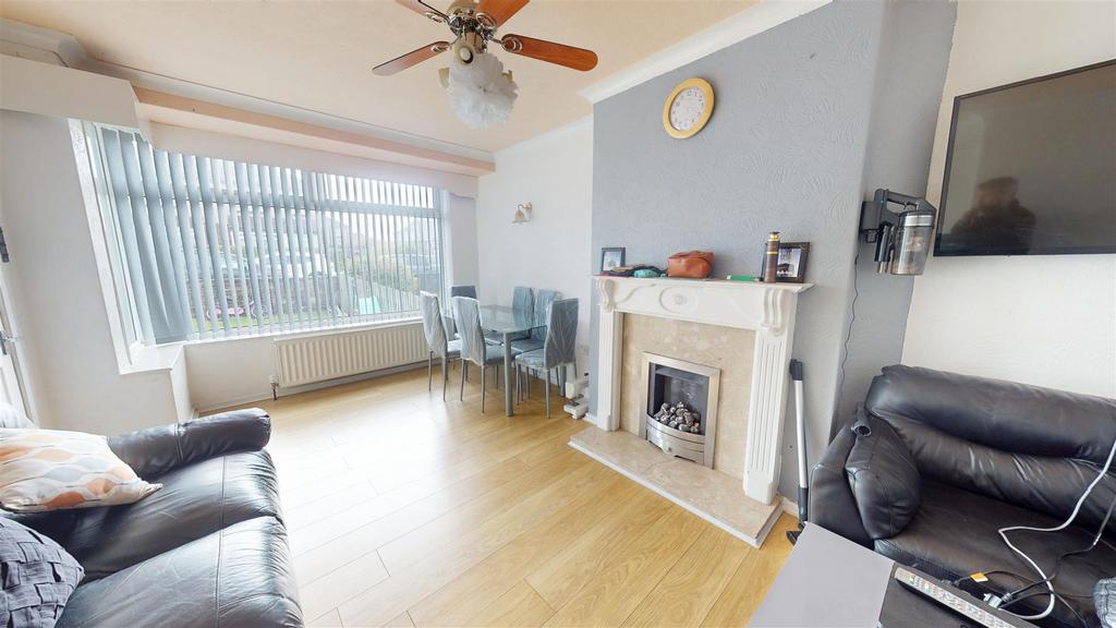 Living/Dining Room