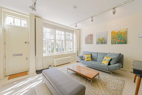 undefined, Ennismore Mews, Knightsbridge, London, SW7