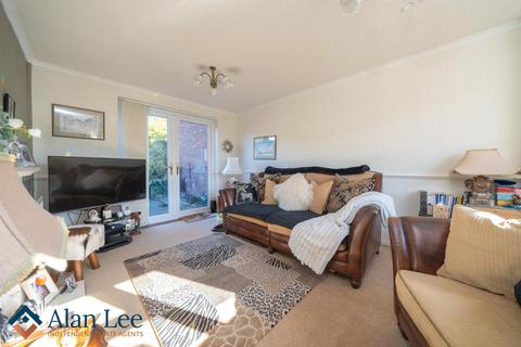 2 bedroom terraced house for sale, Delamere Drive, Macclesfield, SK10 2PU