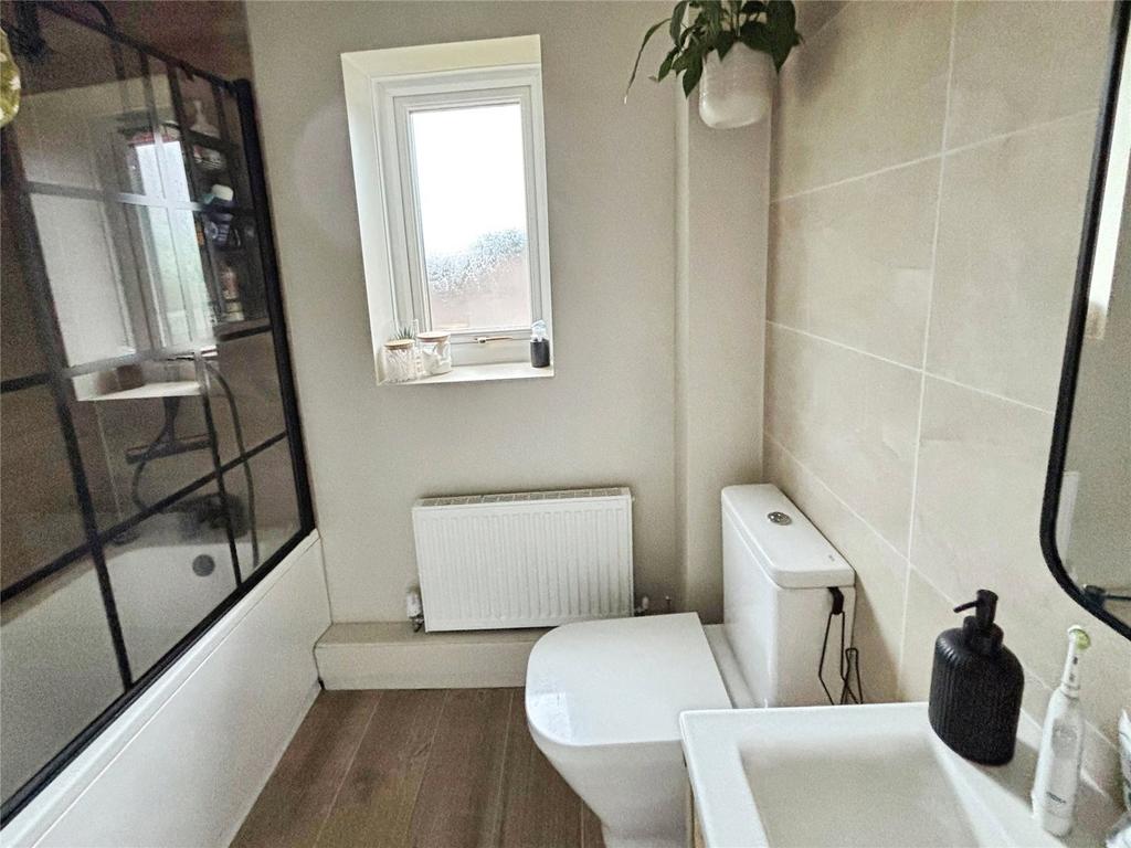 Bathroom/Wc