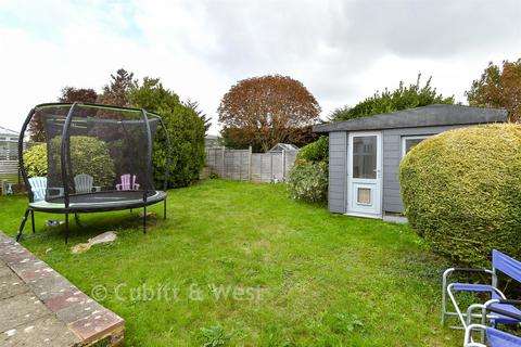 undefined, Downsview Avenue, Brighton BN2