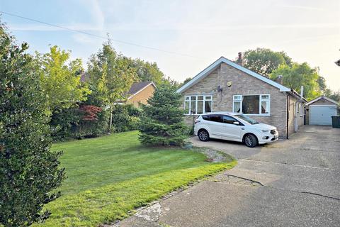 2 bedroom detached bungalow for sale, Sea Dyke Way, Marshchapel, Grimsby, East Lindsey, DN36 5SX