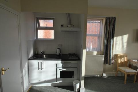 undefined, Uxbridge Road, W3