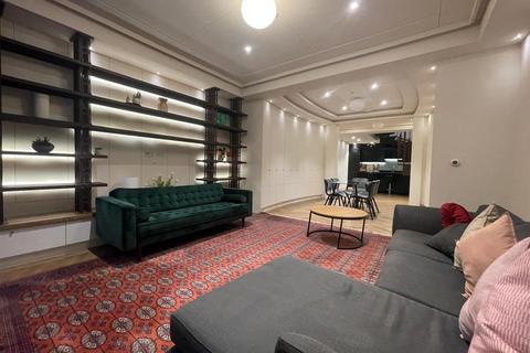 undefined, Belmont Street, London, London