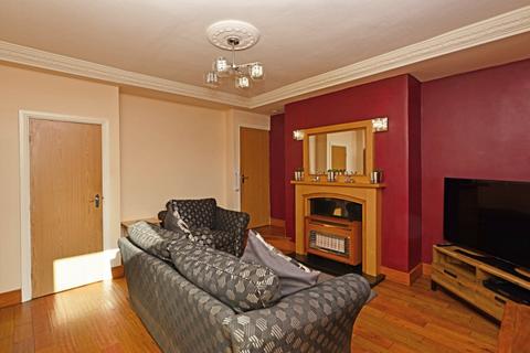 2 bedroom terraced house for sale, Shetcliffe Lane, Tong Street, Bradford, West Yorkshire, BD4