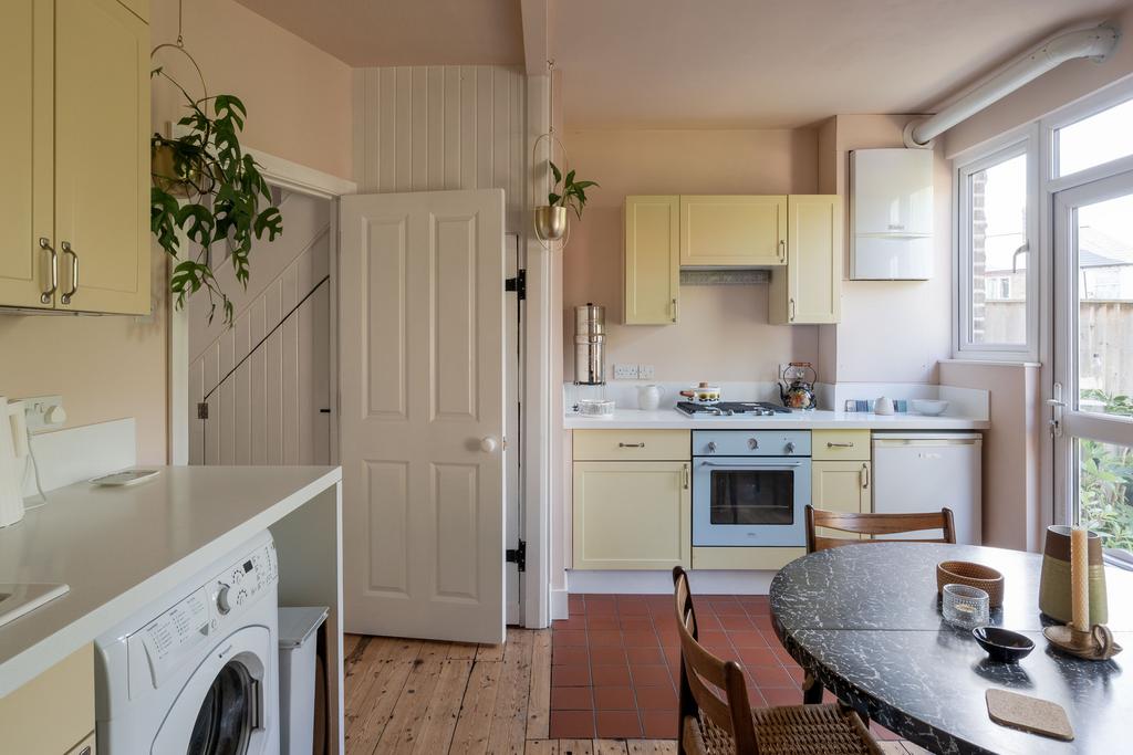 312219 - Ardleigh Road, London E17 - high res-0...