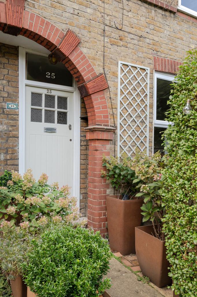 312248 - Ardleigh Road, London E17 - high res-0...