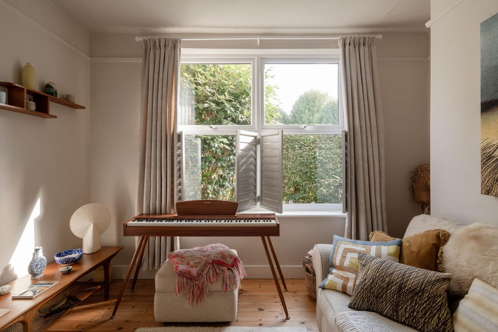 312204 - Ardleigh Road, London E17 - high res-0...