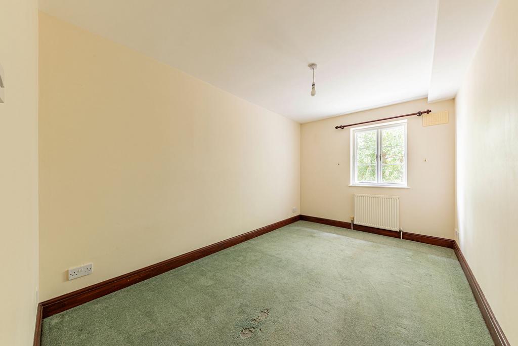 Bedroom Four (1)