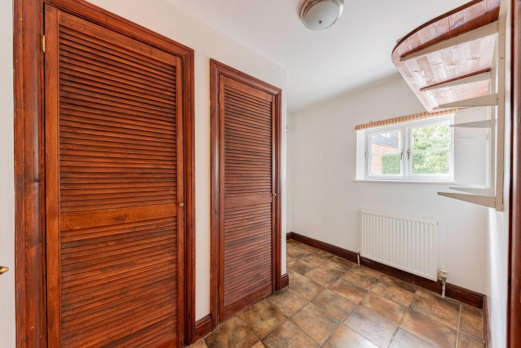 Utility Room (1)