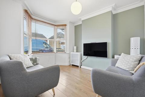 undefined, Crescent Avenue, Grays RM17