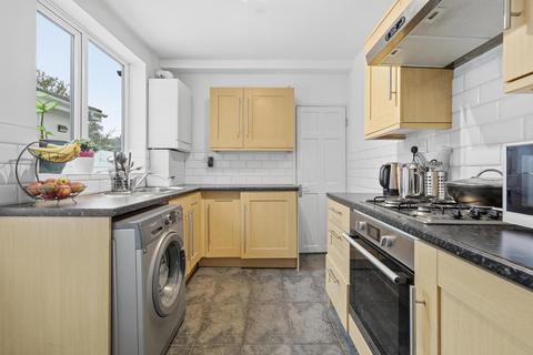 undefined, Crescent Avenue, Grays RM17