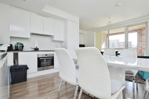 3 bedroom flat for sale, Minnie Baldock Street, London
