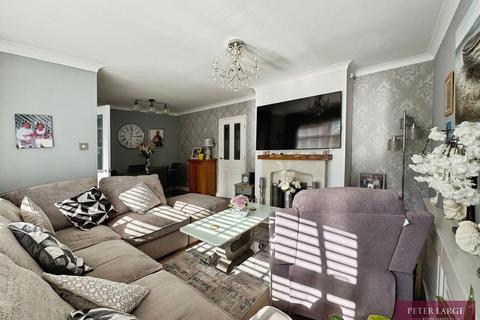 2 bedroom detached bungalow for sale, 161 Ffordd Derwen, Rhyl, LL18 2RN