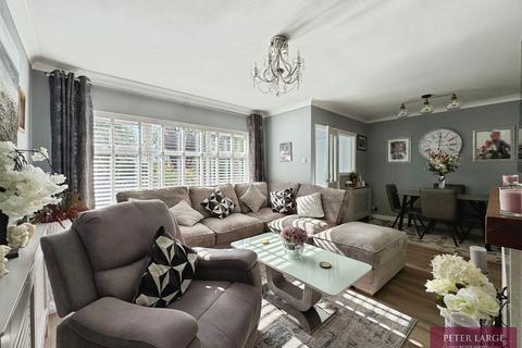 2 bedroom detached bungalow for sale, 161 Ffordd Derwen, Rhyl, LL18 2RN
