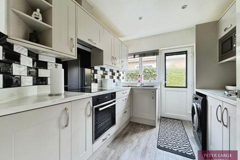 2 bedroom detached bungalow for sale, 161 Ffordd Derwen, Rhyl, LL18 2RN