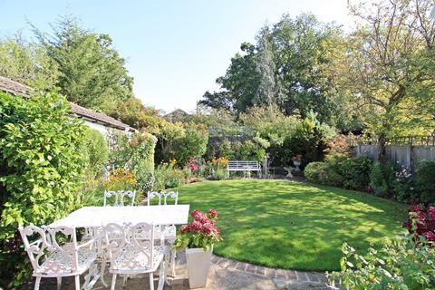 undefined, Hayes Way, Park Langley, Beckenham, BR3