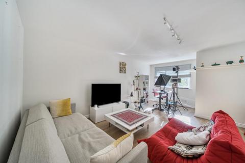 undefined, Lucas Gardens,  East Finchley,  N2