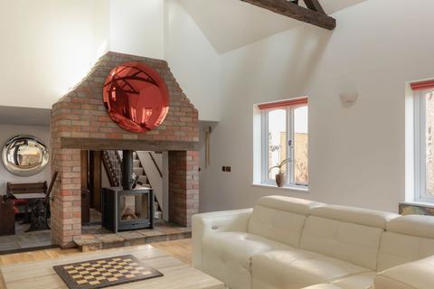 3 bedroom barn conversion for sale, Piccotts End, Hemel Hempstead, Hertfordshire HP2