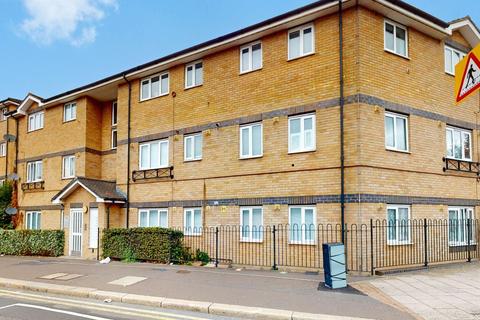 Connaught Road, Silvertown