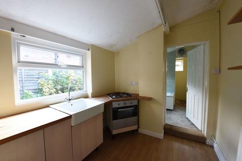 2 bedroom semi-detached house for sale, Moss Grove, Kingswinford DY6