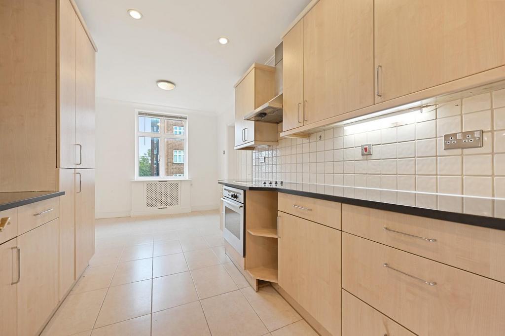 TEC - 67 William Court - Kitchen3 (1).jpg