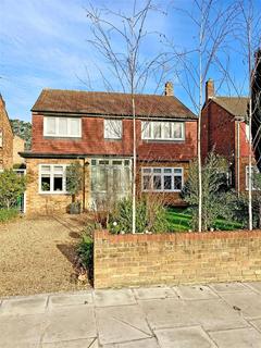30 Broad Lane, Hampton, TW12 3AZ