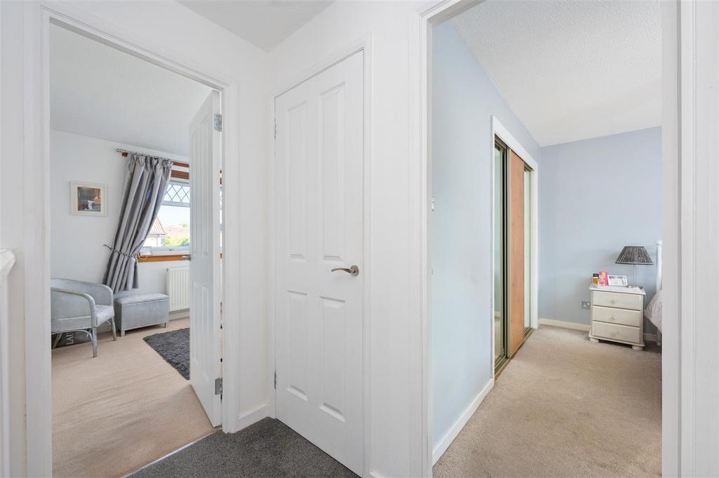 8 Duffy PLace016.JPG