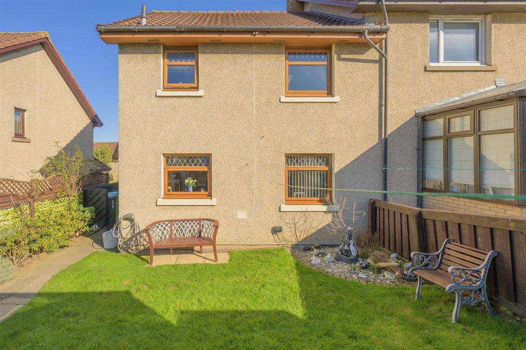 8 Duffy PLace025.jpg