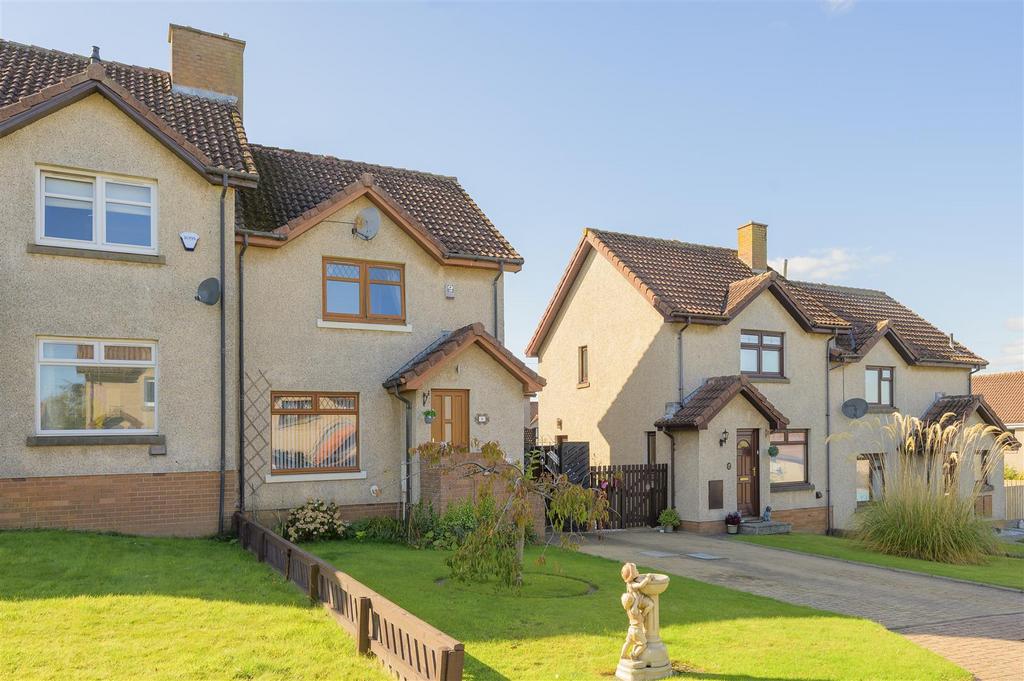 8 Duffy PLace002.jpg
