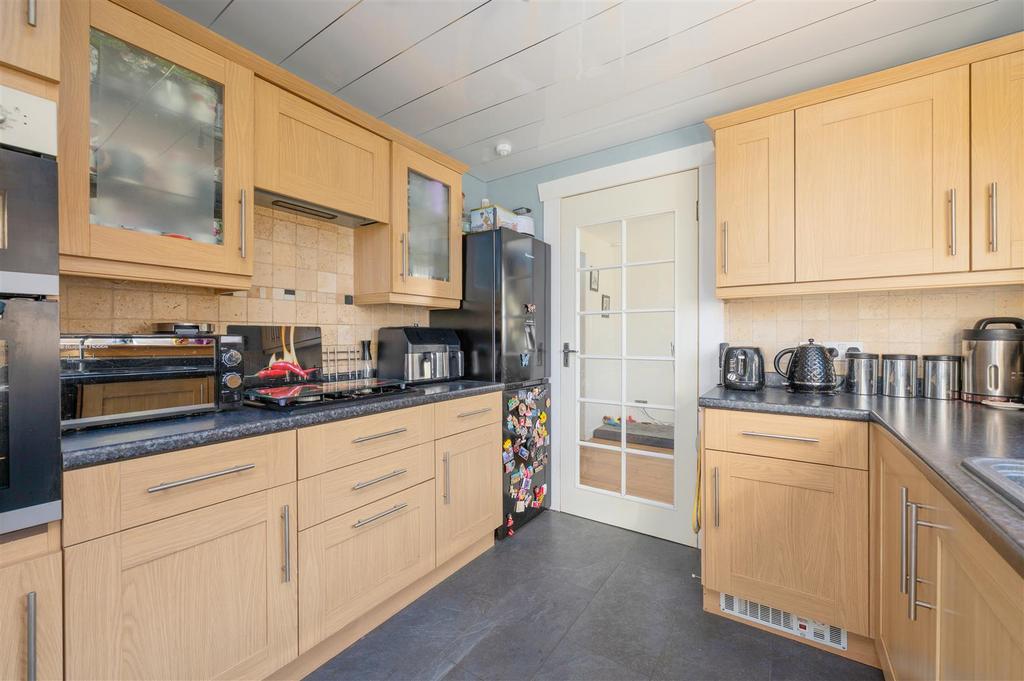 8 Duffy PLace012.JPG