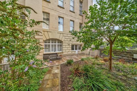 3 bedroom apartment for sale, French Yard, Bristol, BS1