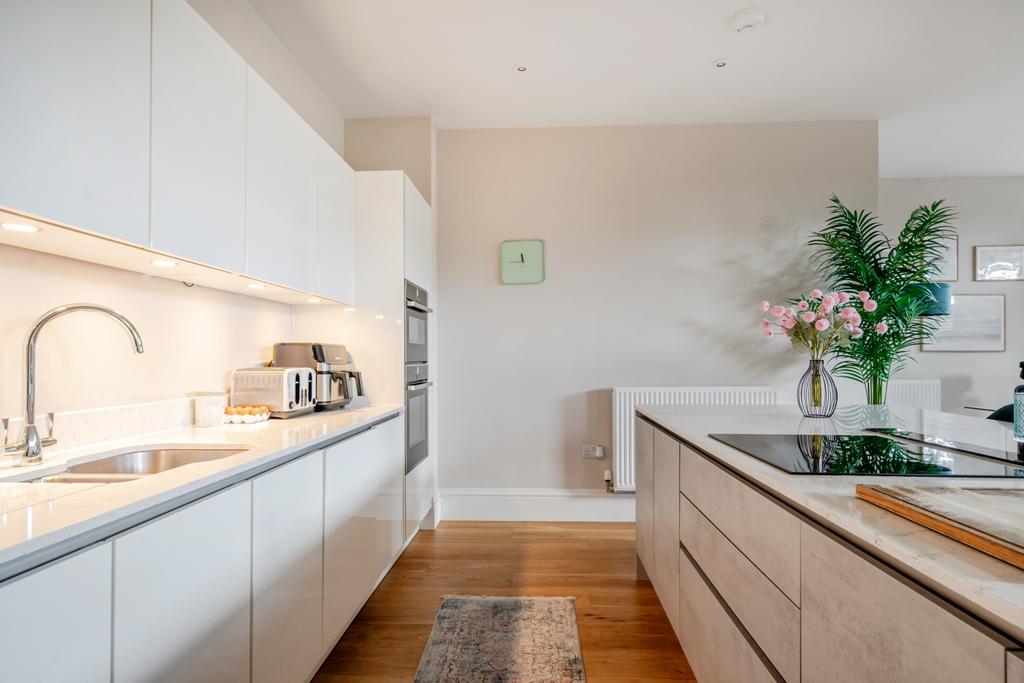 Side kitchen