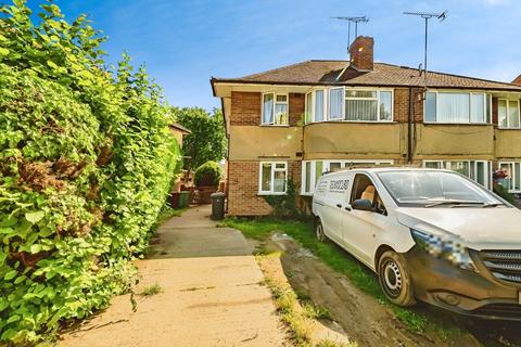 2 bedroom maisonette for sale, Adelphi Gardens, Slough SL1