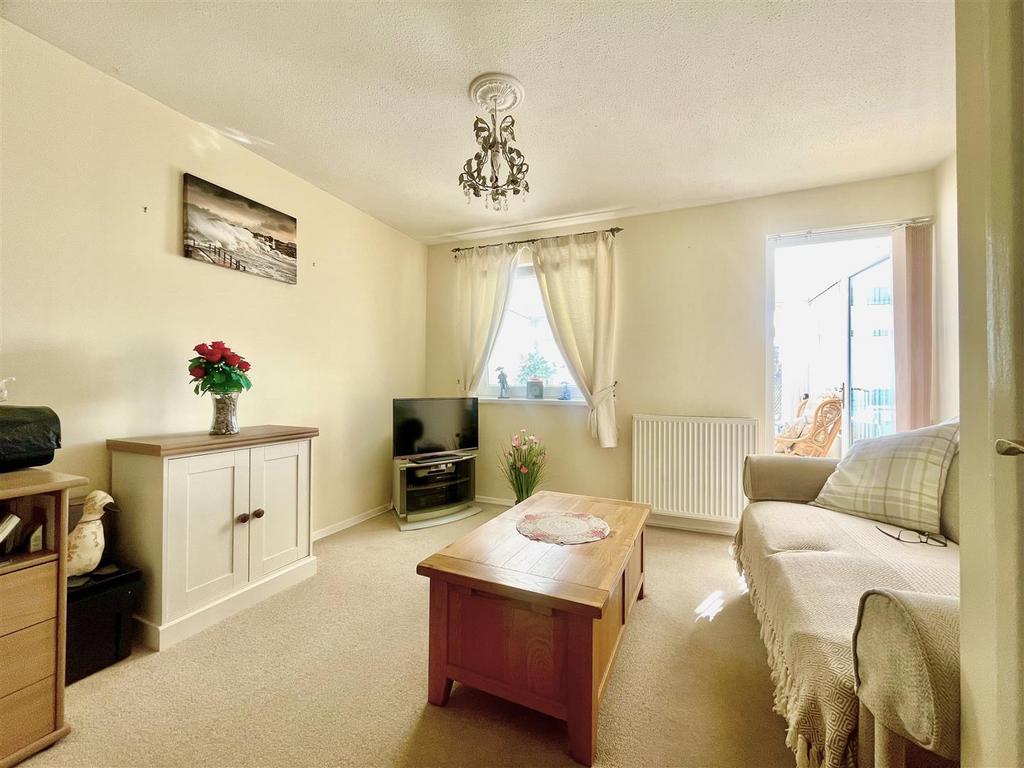 Living Room: