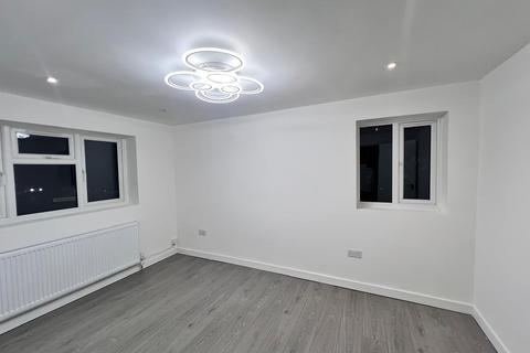 undefined, Turpin Road, Feltham TW14