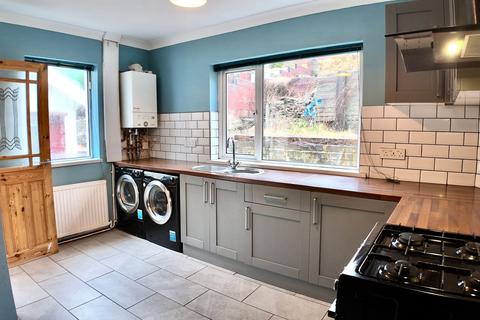 undefined, Farm Road, Crumlin, NP11