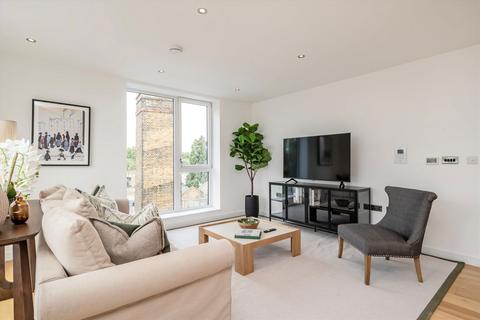 2 bedroom flat for sale, Glenthorne Road, London W6
