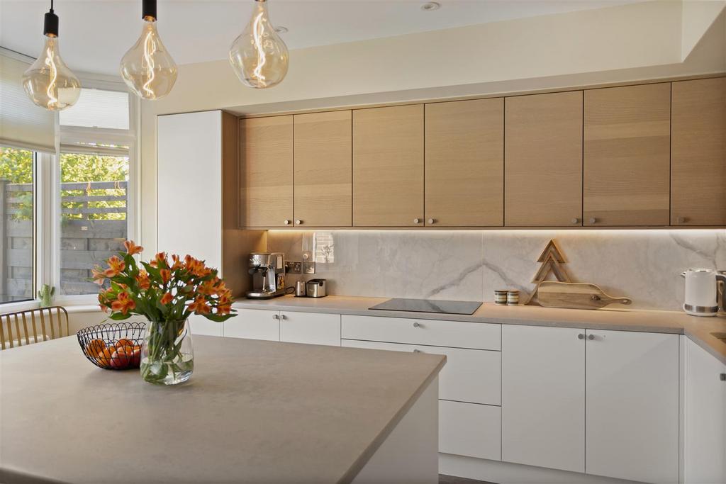 11 Whin Road 58.jpg