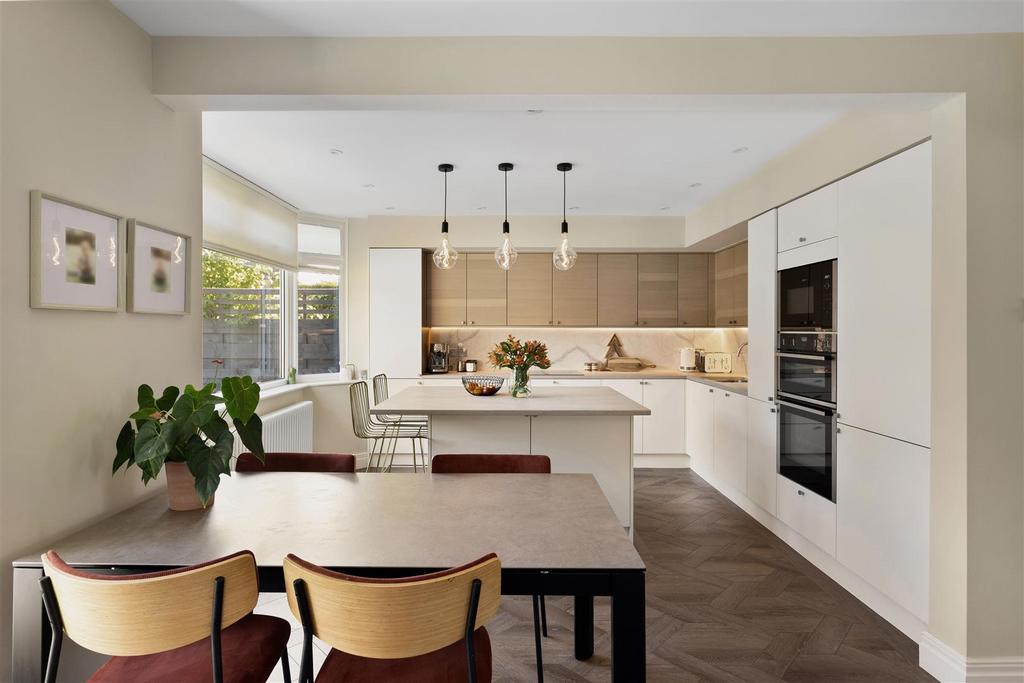 11 Whin Road 61.jpg
