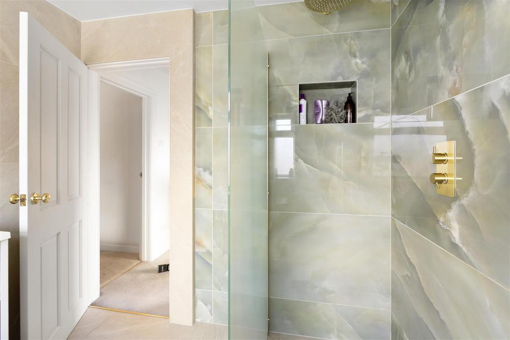 11 Whin Road 31.jpg