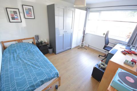 8 Blacksmith Close, Corfe Mullen, Wimborne, BH21 3QW